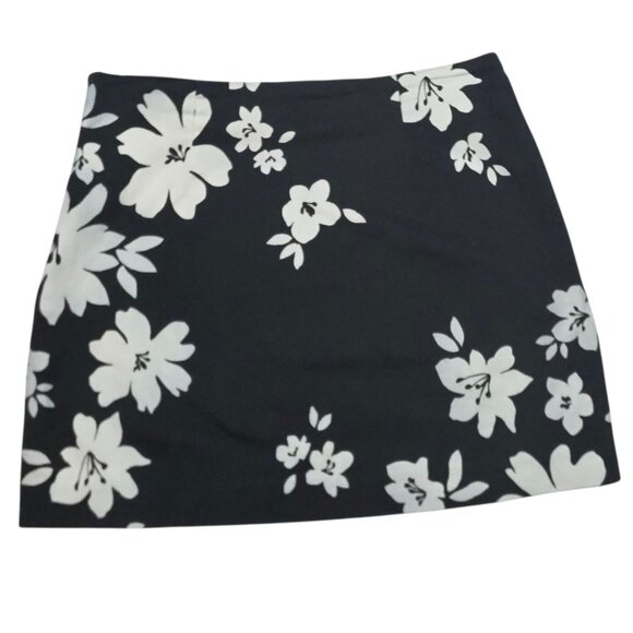 VTG Express Womens Black & White Floral Stretch Mini Skirt Size 1/2 - Picture 1 of 8